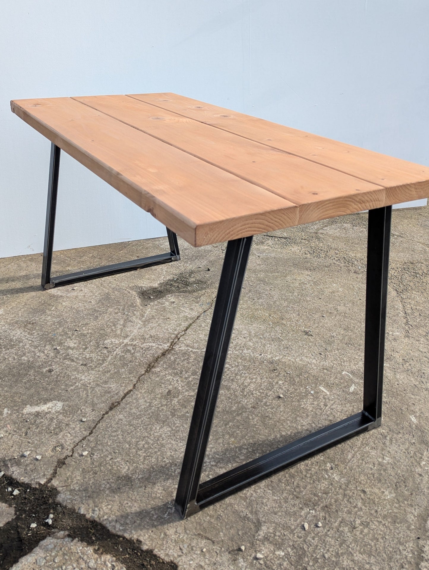 Dining Table | Trapeze Legs