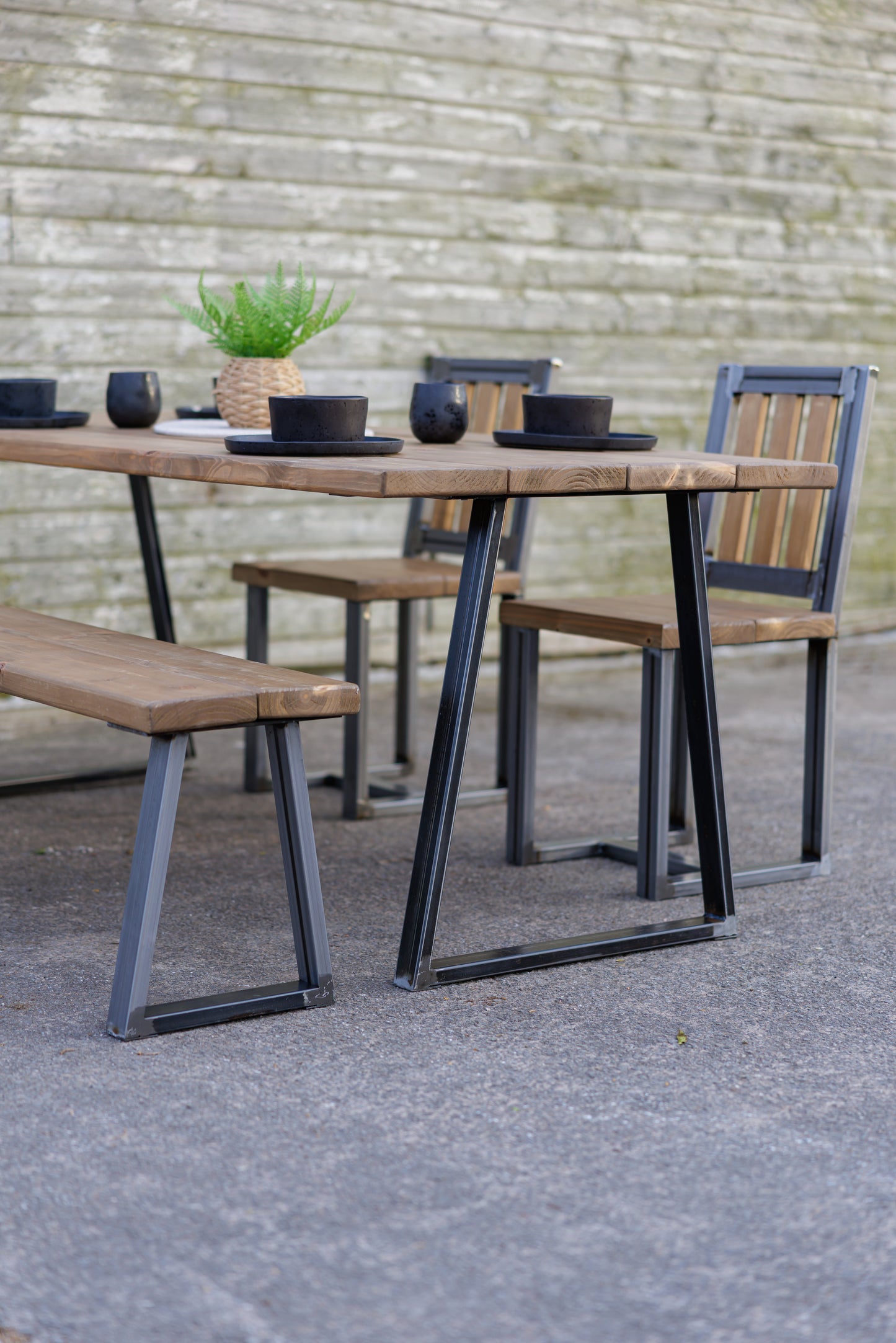 Outdoor Table | Trapeze Style Leg