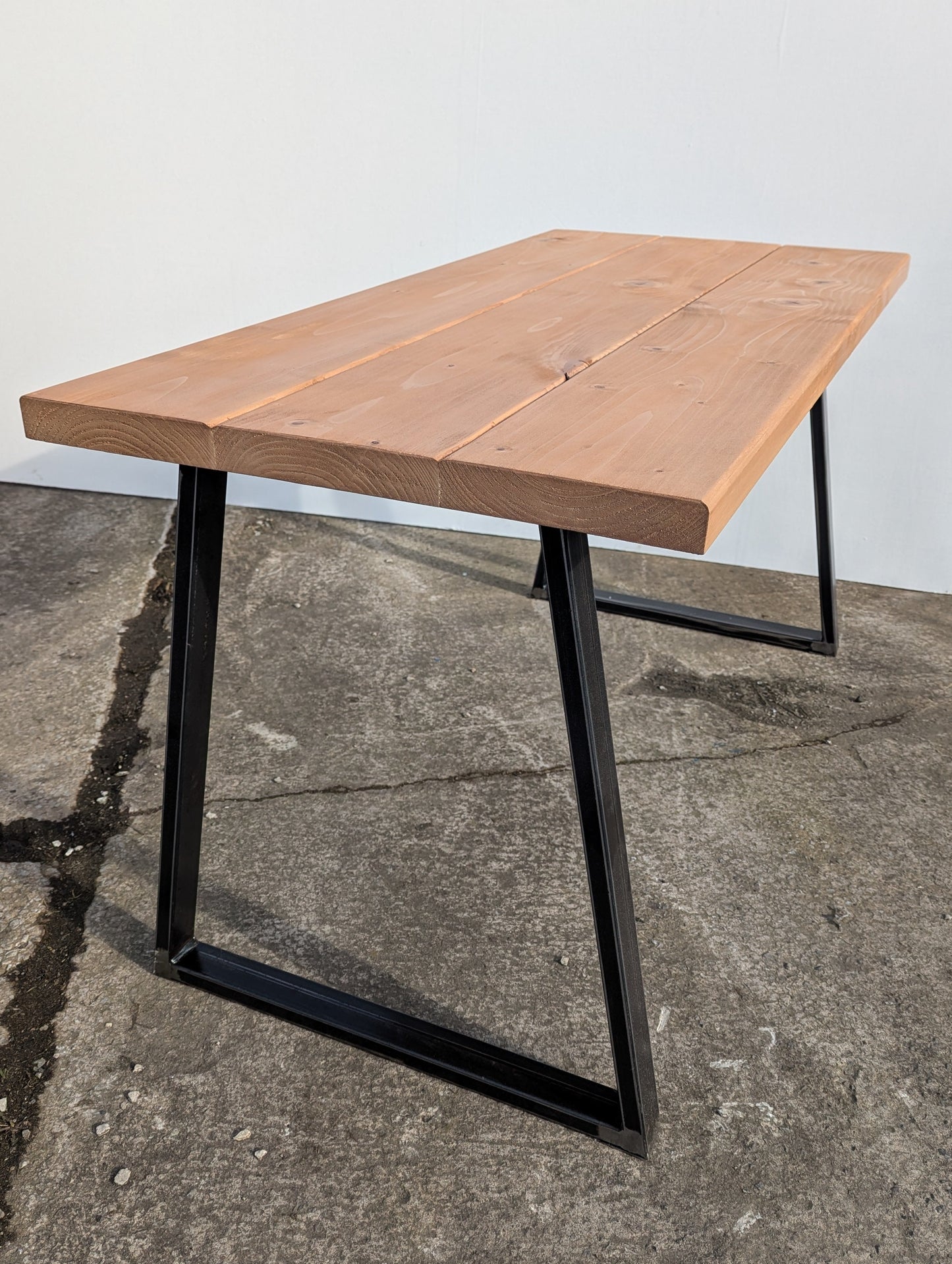 Dining Table | Trapeze Legs