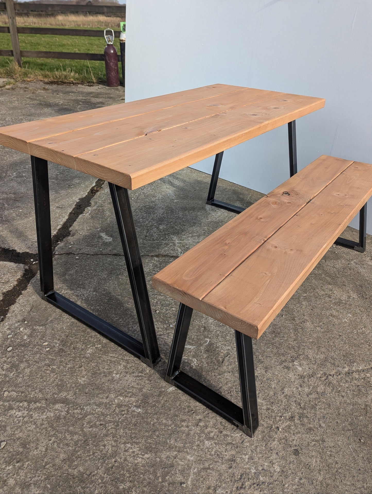 Dining Table | Trapeze Legs