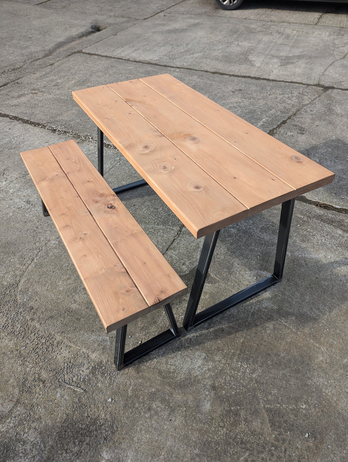 Dining Table | Trapeze Legs