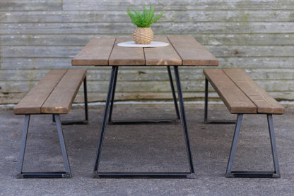 Outdoor Table | Trapeze Style Leg
