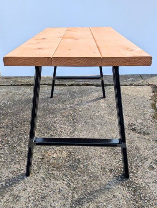 Kitchen Dining Table | A Legs