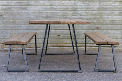 Outdoor Table | Trapeze Style Leg